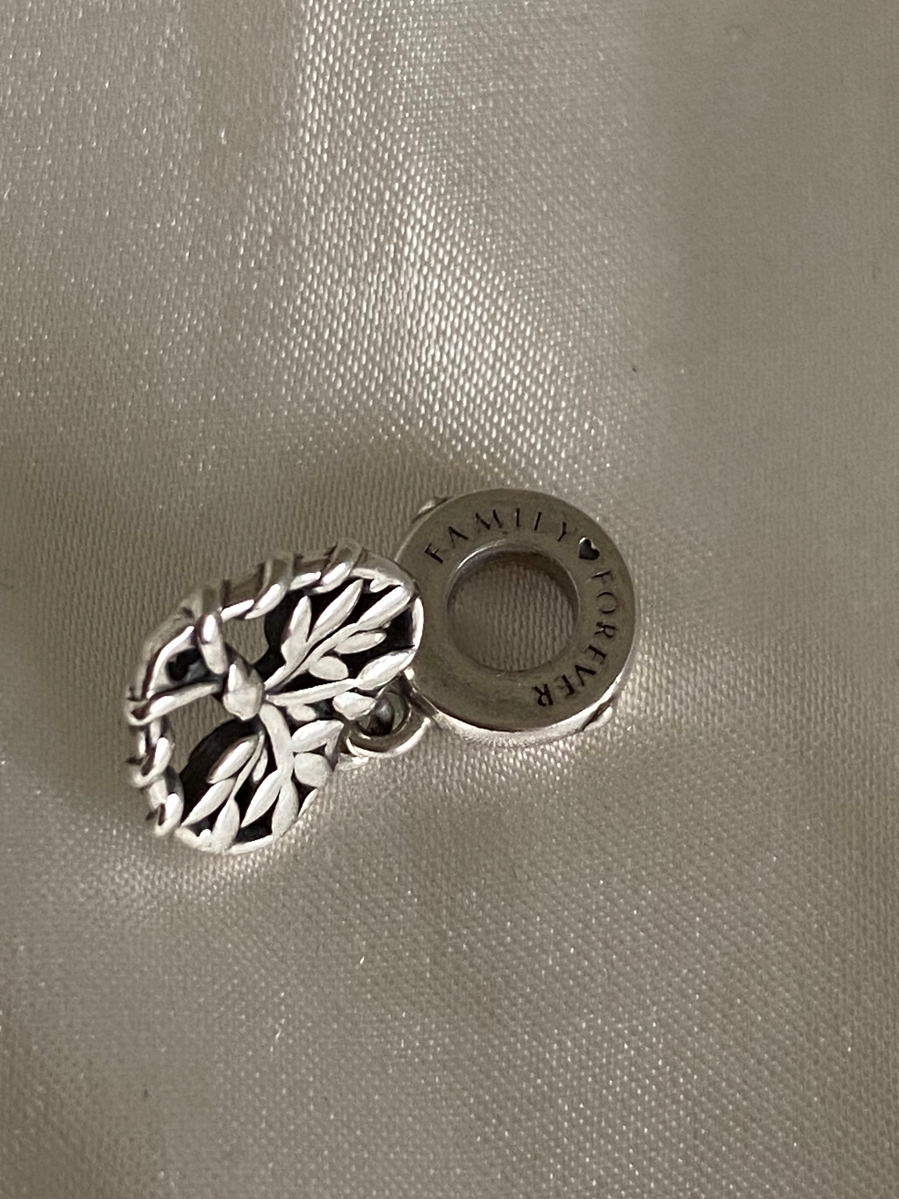 Pandora Heart Family Tree Dangle Charm, 799149C00