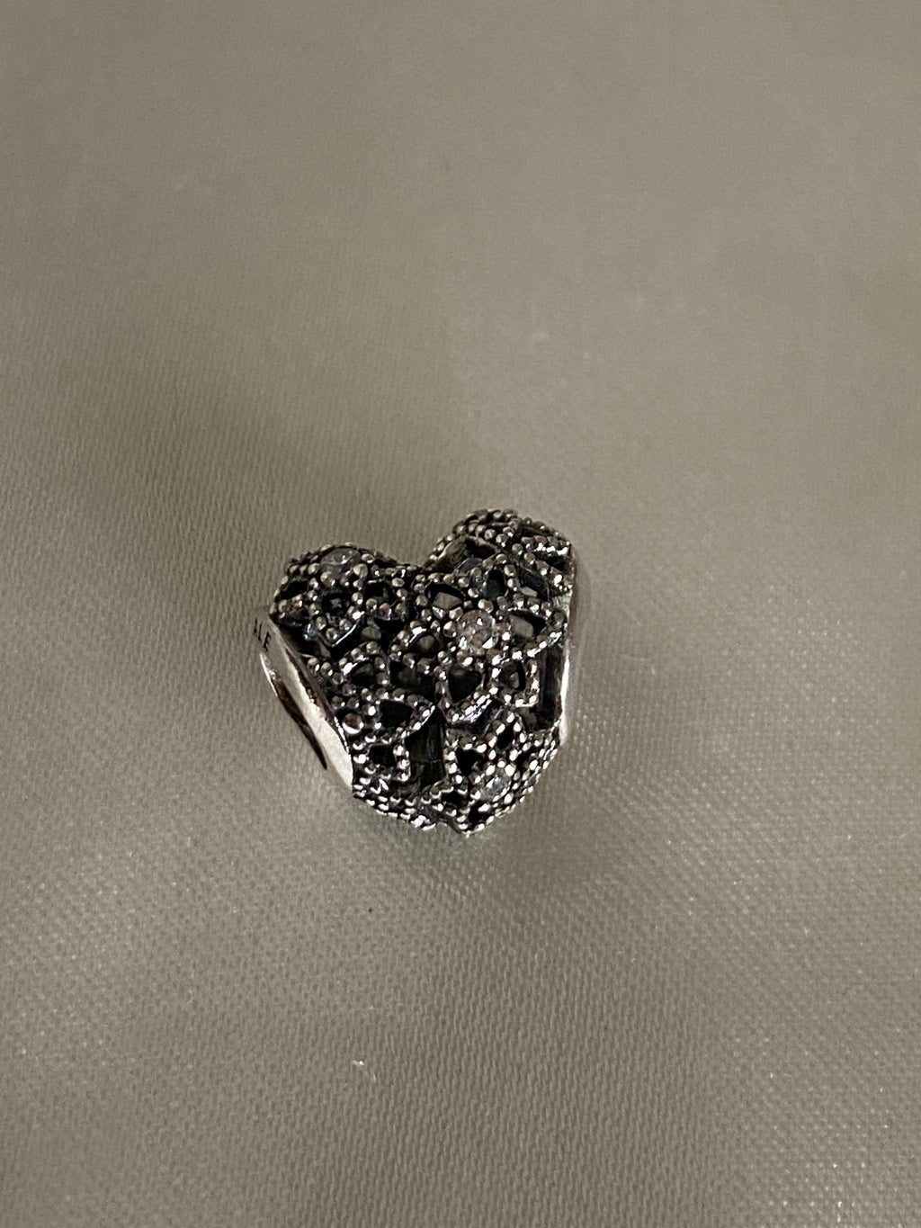 Pandora Blooming Heart charm 796264CZ