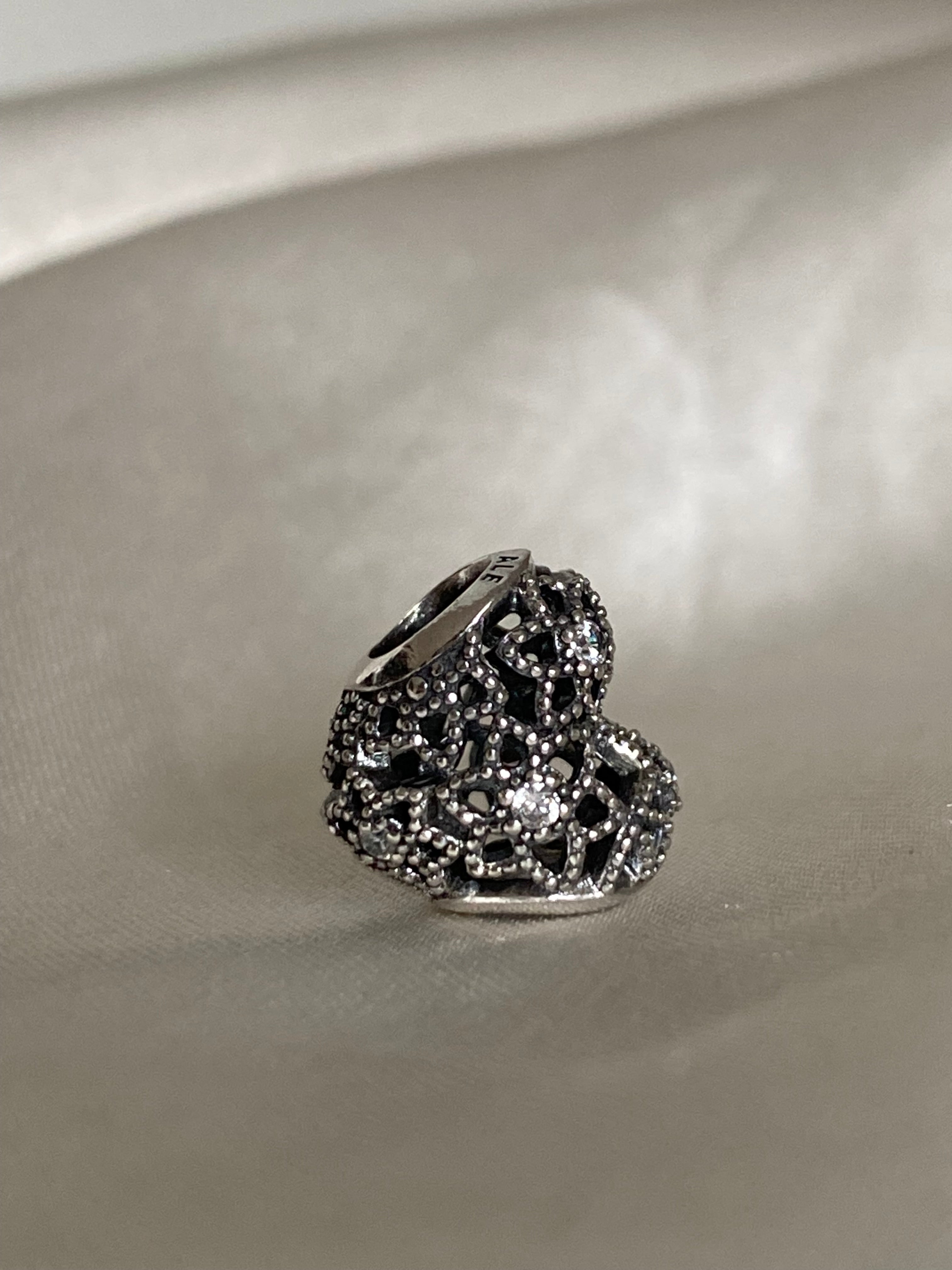 Pandora Blooming Heart charm 796264CZ