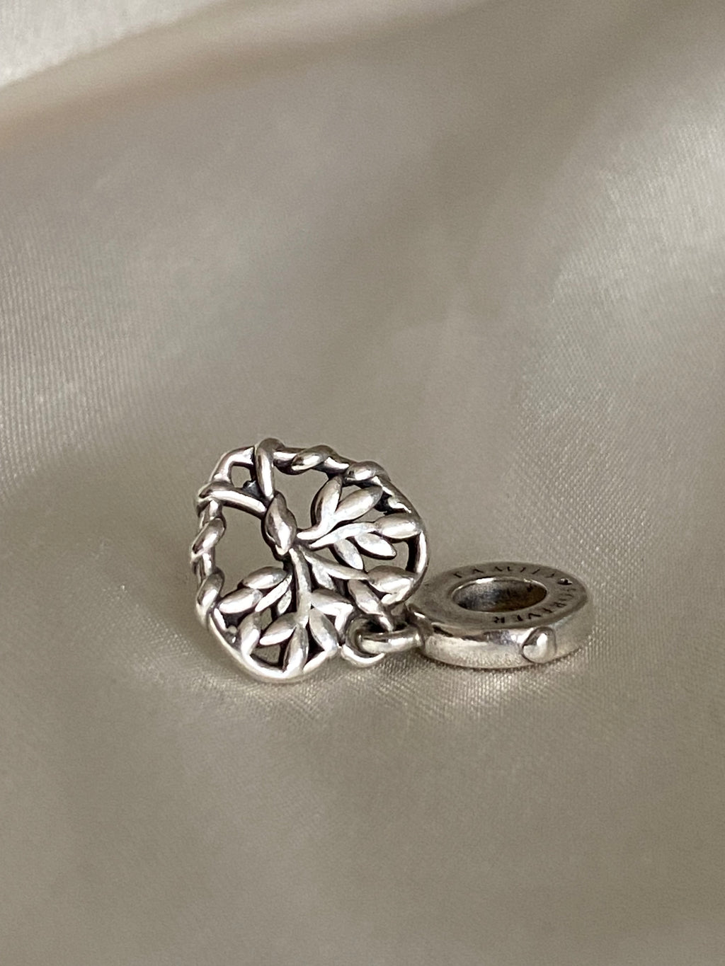Pandora Heart Family Tree Dangle Charm, 799149C00