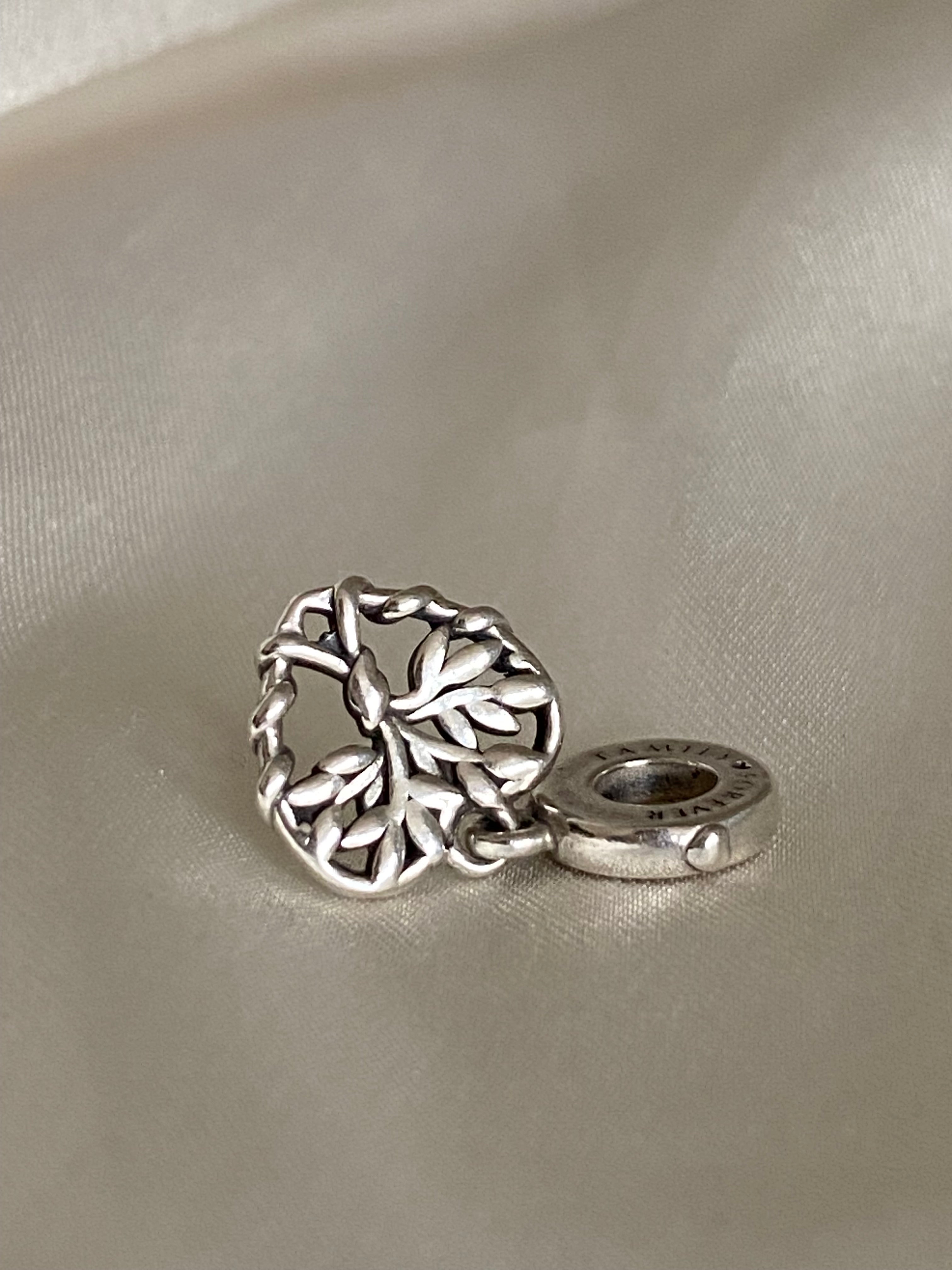 Pandora Heart Family Tree Dangle Charm, 799149C00