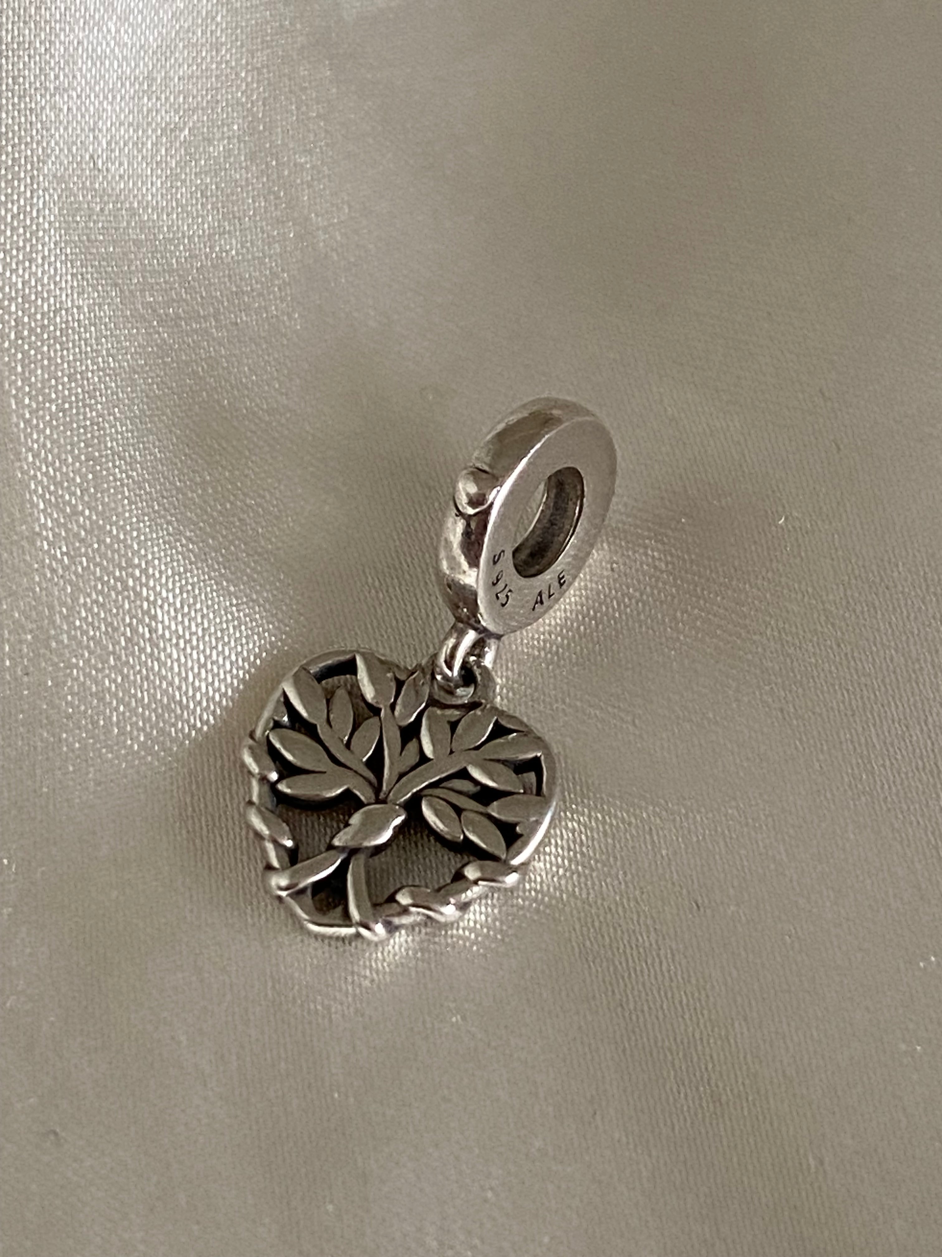 Pandora Heart Family Tree Dangle Charm, 799149C00