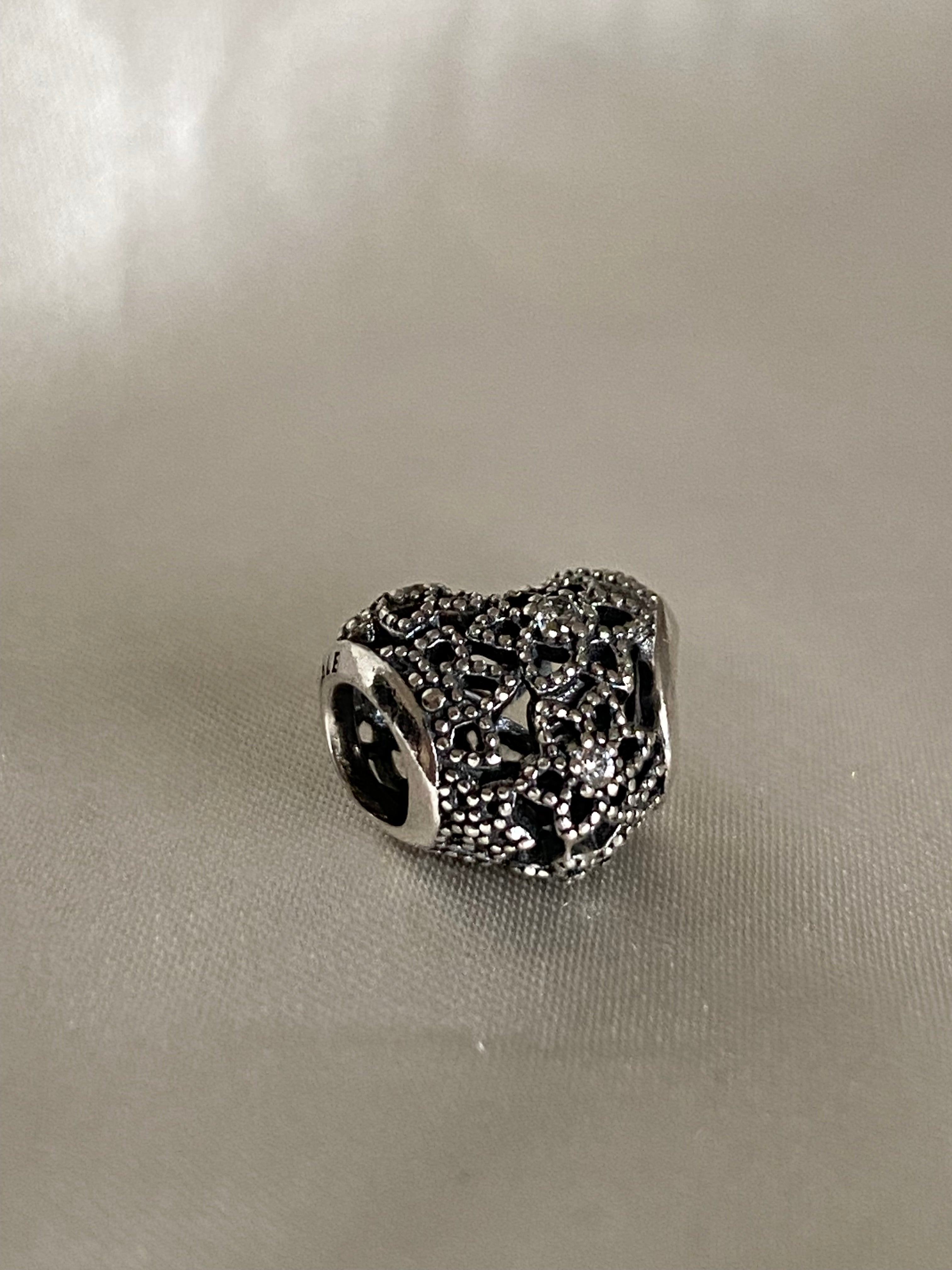 Pandora Blooming Heart charm 796264CZ