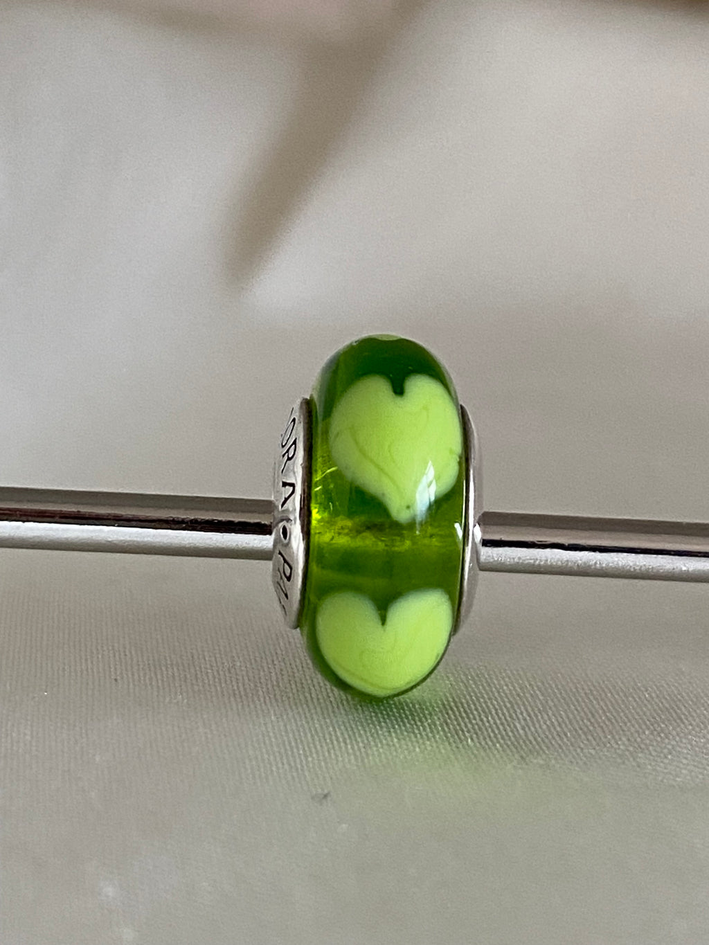 Pandora Lime Hearts Green Murano, 790656