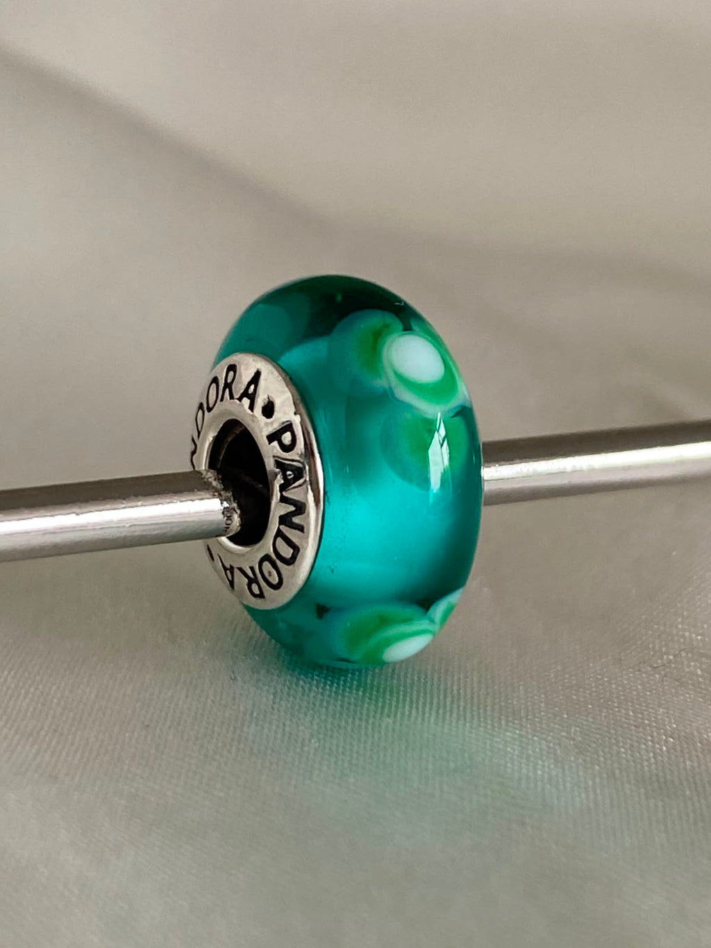 Pre-owned Pandora Teal "Flowers for You" Murano glass charm, 790649 Sterling Silver
