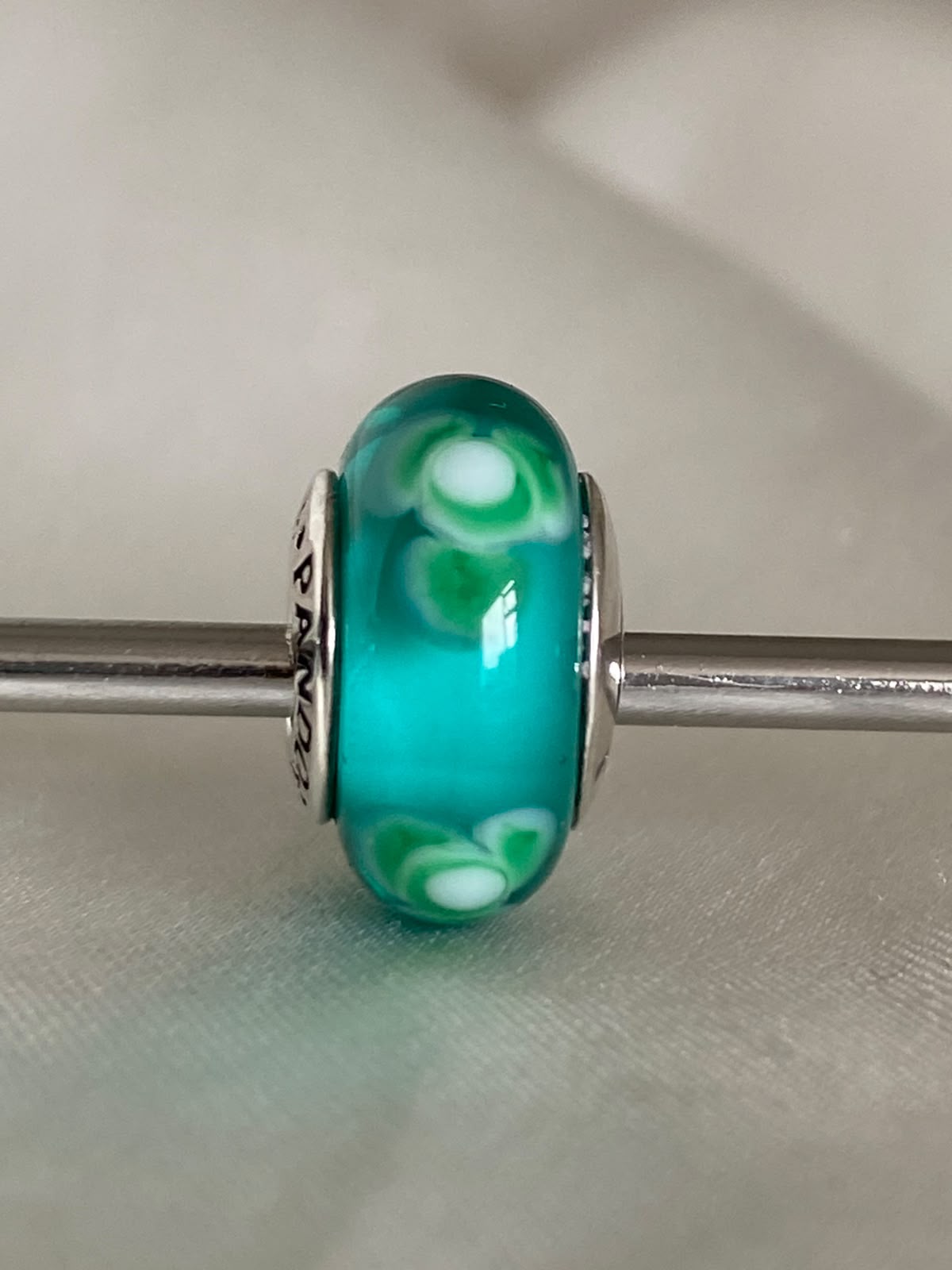 Pre-owned Pandora Teal "Flowers for You" Murano glass charm, 790649 Sterling Silver