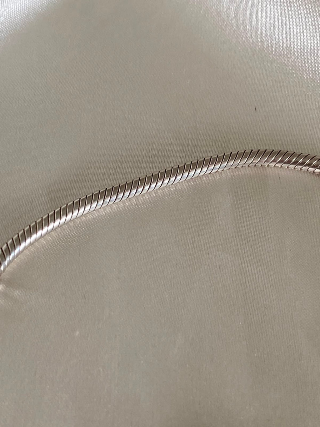 Pre-owned Pandora Moments Heart Clasp Snake Chain Bracelet, 590719, Sterling Silver 21.cm long